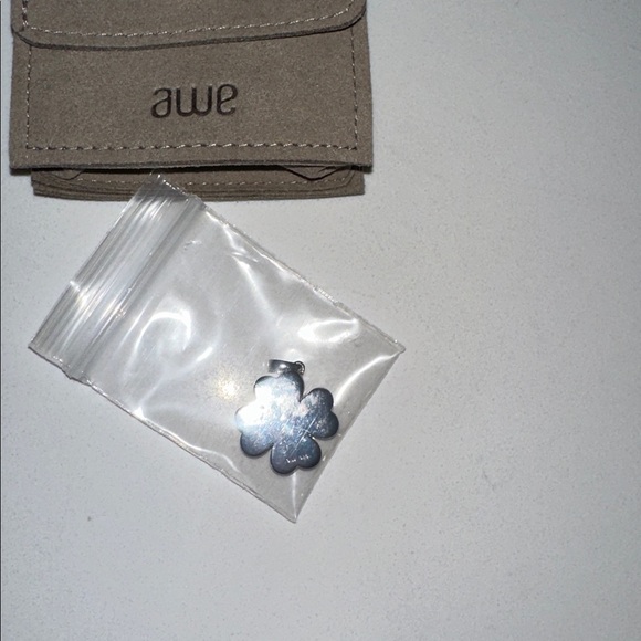 Awe Inspired Sterling Silver Green Onyx Lucky Clover Boho Necklace Charm Pendant - Picture 4 of 4